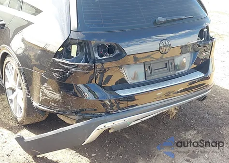 2017 Volkswagen Golf Alltrack Tsi S/Tsi Se/Tsi Sel z USA, uszkodzony, nr VIN 3VWH17AU3HM534982